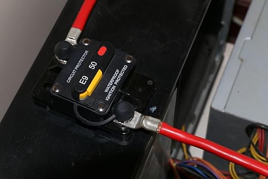 E9 40 Amp Circuit Breaker with Recessed Switch Design | Waterpoof IP67 Protection DC 12V-72V 40A Manual Reset UL Surface Mount