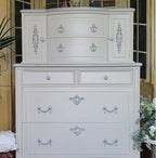 Dixie Belle Paint Company Chalk Finish Furniture Paint - Sawmill Gravy (8oz) - Matte Smooth Beige Chic Chalk Mineral DIY Furniture Paint