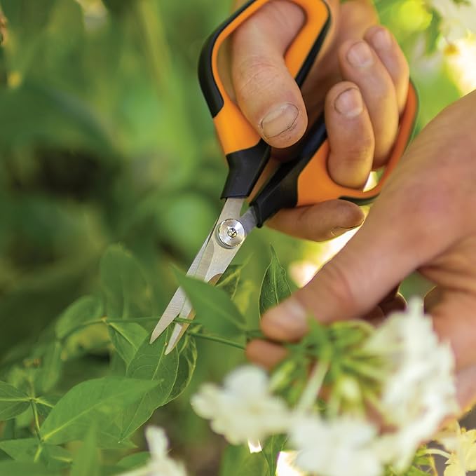 Fiskars Comfort Loop Pruning Snips, Garden Gifts for Women, Extra Large SoftGrip Handle, Yard and Garden Tools 7", Orange/Black