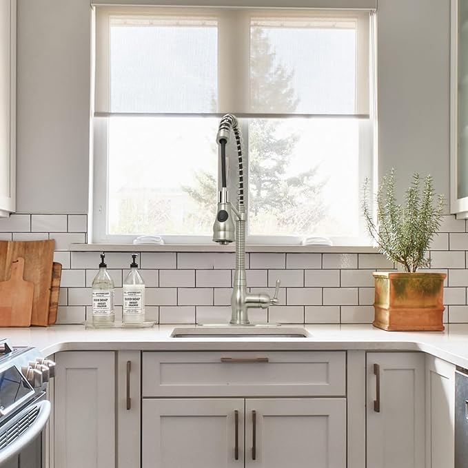 Akicon Pre-Rinse Spring Kitchen Faucet, Single Handle Solid Brass High Arc Pull Down Sprayer Head Kitchen Sink Faucet with Deck Plate