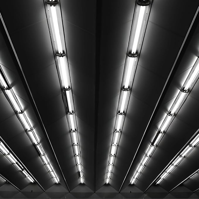 High-Performance 32W T8 Fluorescent Tube Light with 3500K Neutral White Color, Alto Energy-Saving Technology, and 24,000-Hour Lifespan