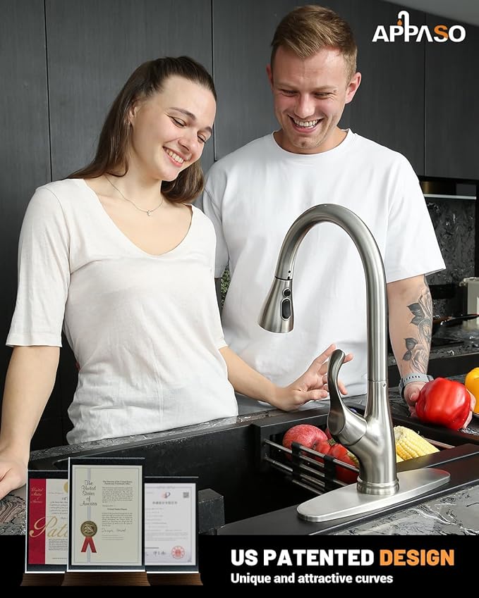 APPASO Pull Down Kitchen Faucet with Sprayer Stainless Steel Brushed Nickel - Single Handle Commercial High Arc Pull Out Spray Head Kitchen Sink Faucets with Deck Plate, Llave para Fregadero de Cocina
