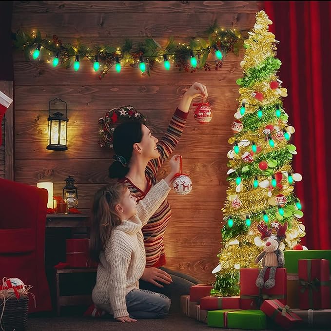 GOOTHY 25 Pack C9 Green Replacement Light Bulbs, Vintage C9 Christmas String Lights Bulbs, E17 Base 7W Incandescent Night Light Chandelier Bulbs for Outdoor Christmas St. Patrick's Day - Green