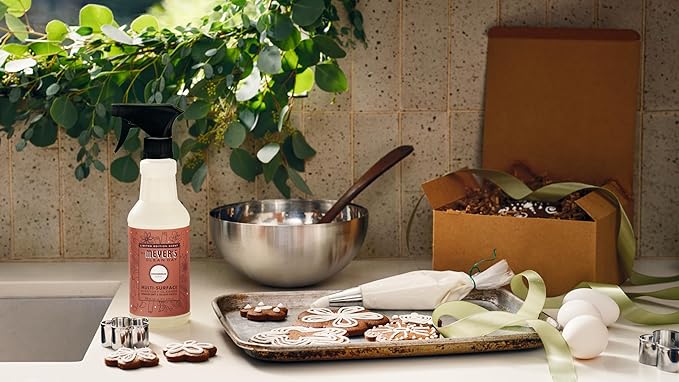 Mrs. MEYER'S CLEAN DAY Multi-Surface Everyday Cleaner, Limited Edition Gingerbread Scent, 16 Ounce Bottle (Pack of 3)
