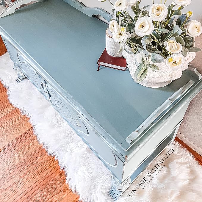 Dixie Belle Paint Company Chalk Finish Furniture Paint - Vintage Duck Egg (32oz) - Matte Light Blue Chic Chalk Mineral DIY Furniture Paint