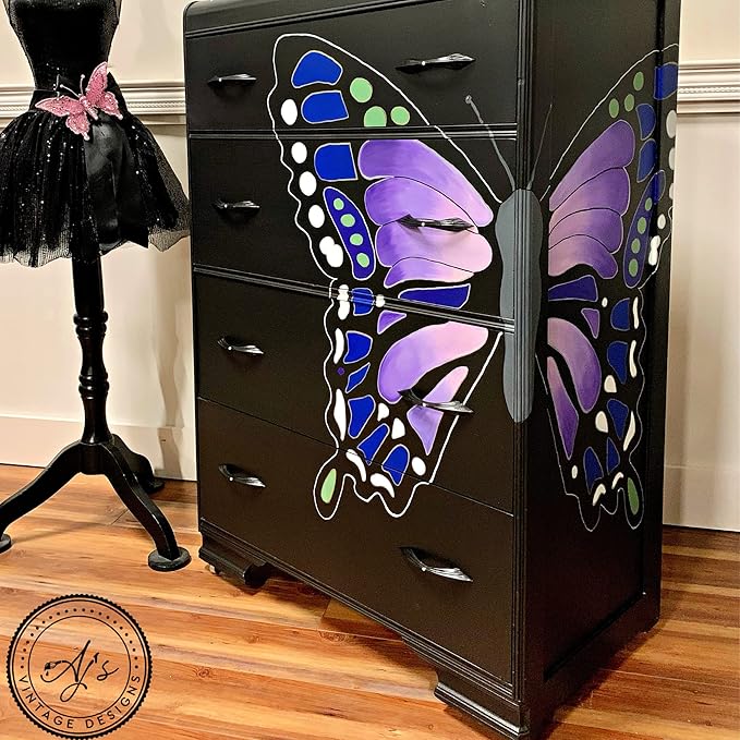 Dixie Belle Paint Company Chalk Finish Furniture Paint - Lucky Lavender (16oz) - Matte Pastel Purple Chic Chalk Mineral DIY Furniture Paint